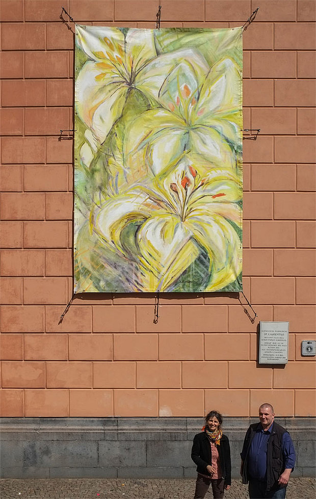 Lilien für Laurentius Lilien für Laurentius, Laurentiusbasilika