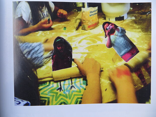 Alle an einen Tisch 1